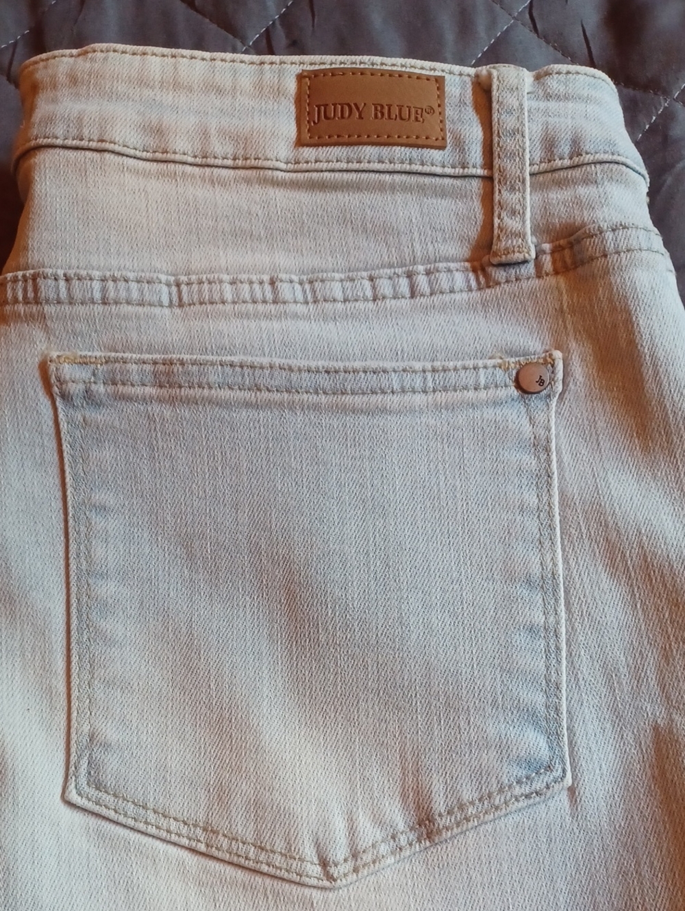 Judy Blue Pale Blue High-Rise Capri Jeans